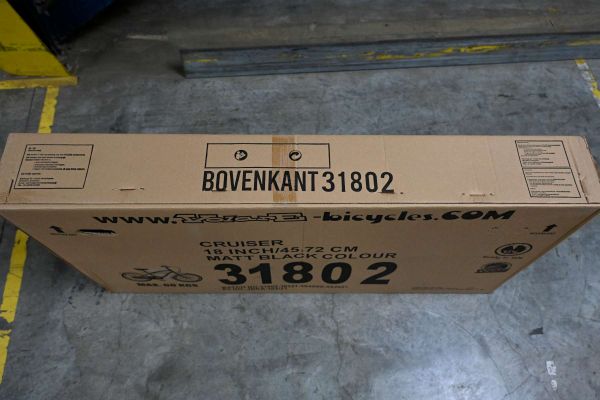 Volare Black Cruiser Kinderfiets - Jongens - 18 inch - Zwart - 95% afgemonteerd